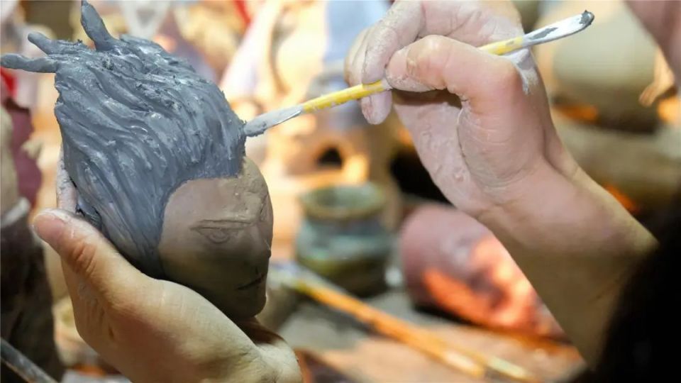 哪吒來(lái)了！婺城古村煥新顏，工藝美術(shù)品與禮儀用品銷(xiāo)售迎來(lái)新熱潮